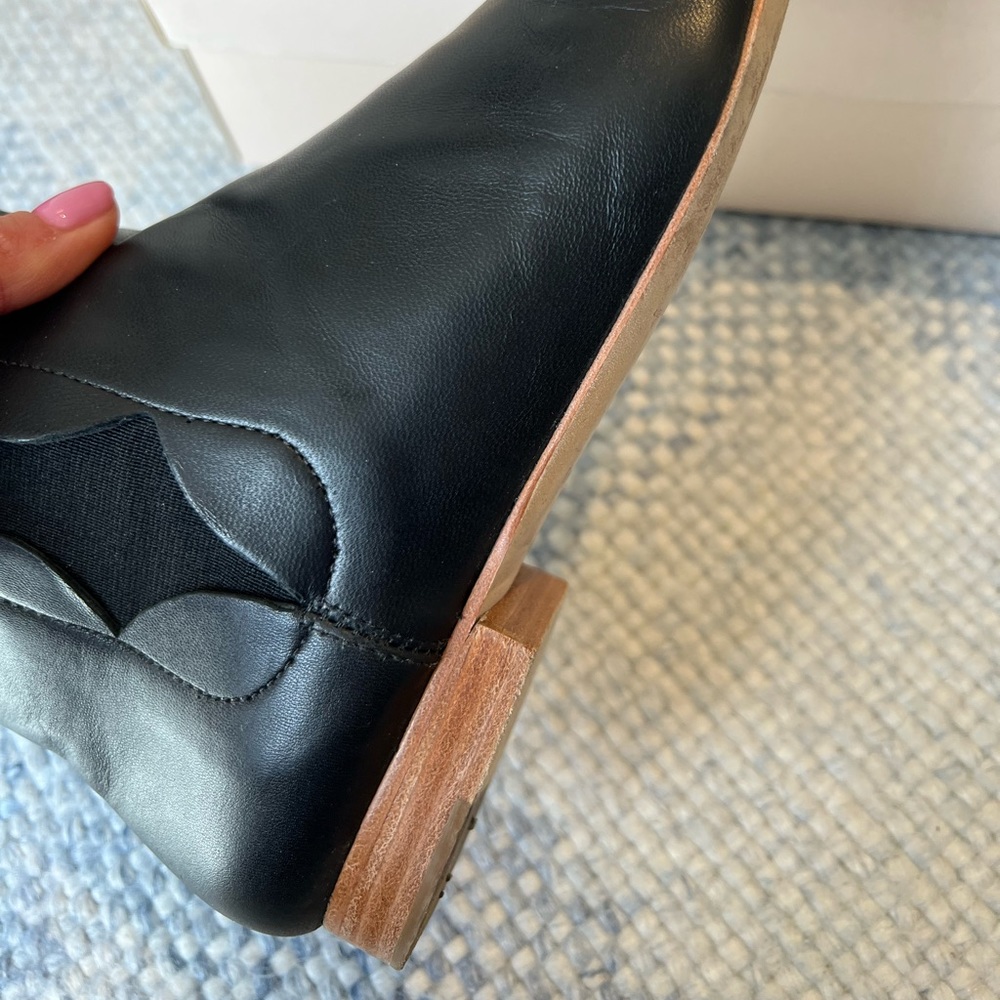 Loeffler Randall Scalloped Indie Bootie, Black, Size = 8.5 - Picture 5 of 7